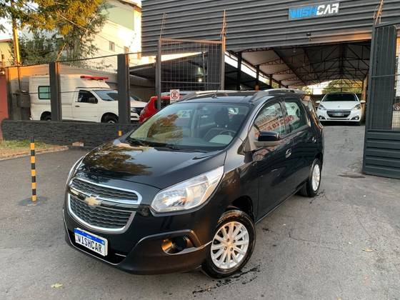 CHEVROLET SPIN 1.8 LT 8V FLEX 4P AUTOMÁTICO CHEVROLET SPIN 1.8 LT 8V FLEX 4P AUTOMÁTICO
